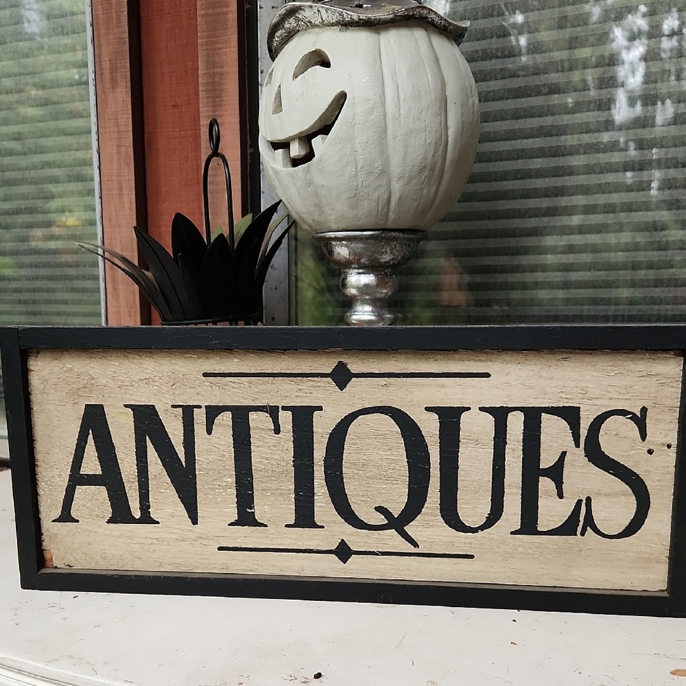 Antique Style Wall Sign - Picture 3 of 5